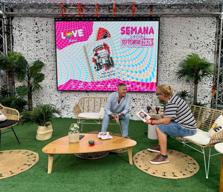 Charla con Boris Izaguirre en la Semana Social del Isla Bonita Love Festival